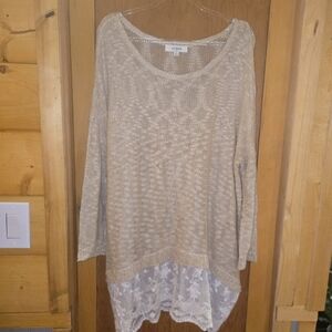 Umgee womens medium boho lace hem long tunic sweater